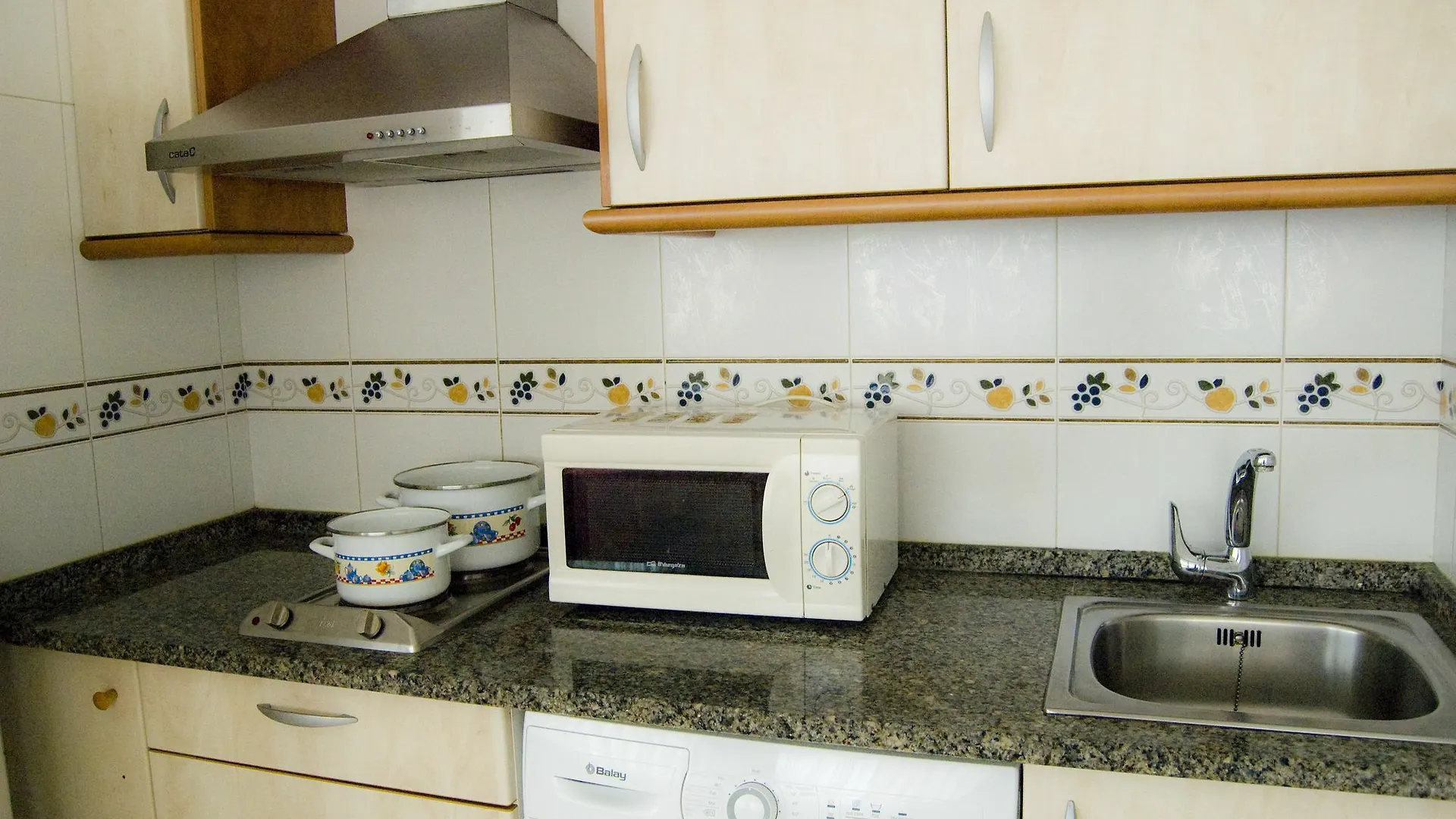 Apartamentos AR Easy Oliva Lloret de Mar